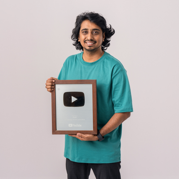 SILVER PLAY BUTTON